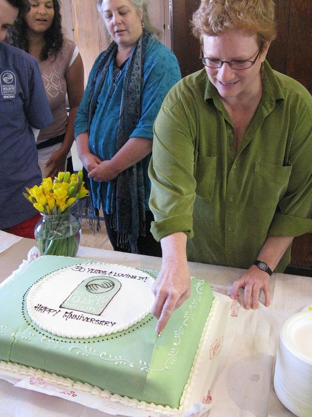 staff-day-linda-cake